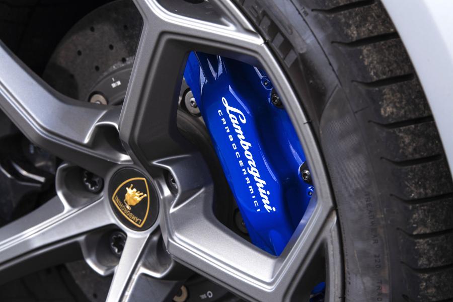 Колеса Lamborghini Huracan EVO (LB724) 2019 года  (UK) (фото 6 из 19)